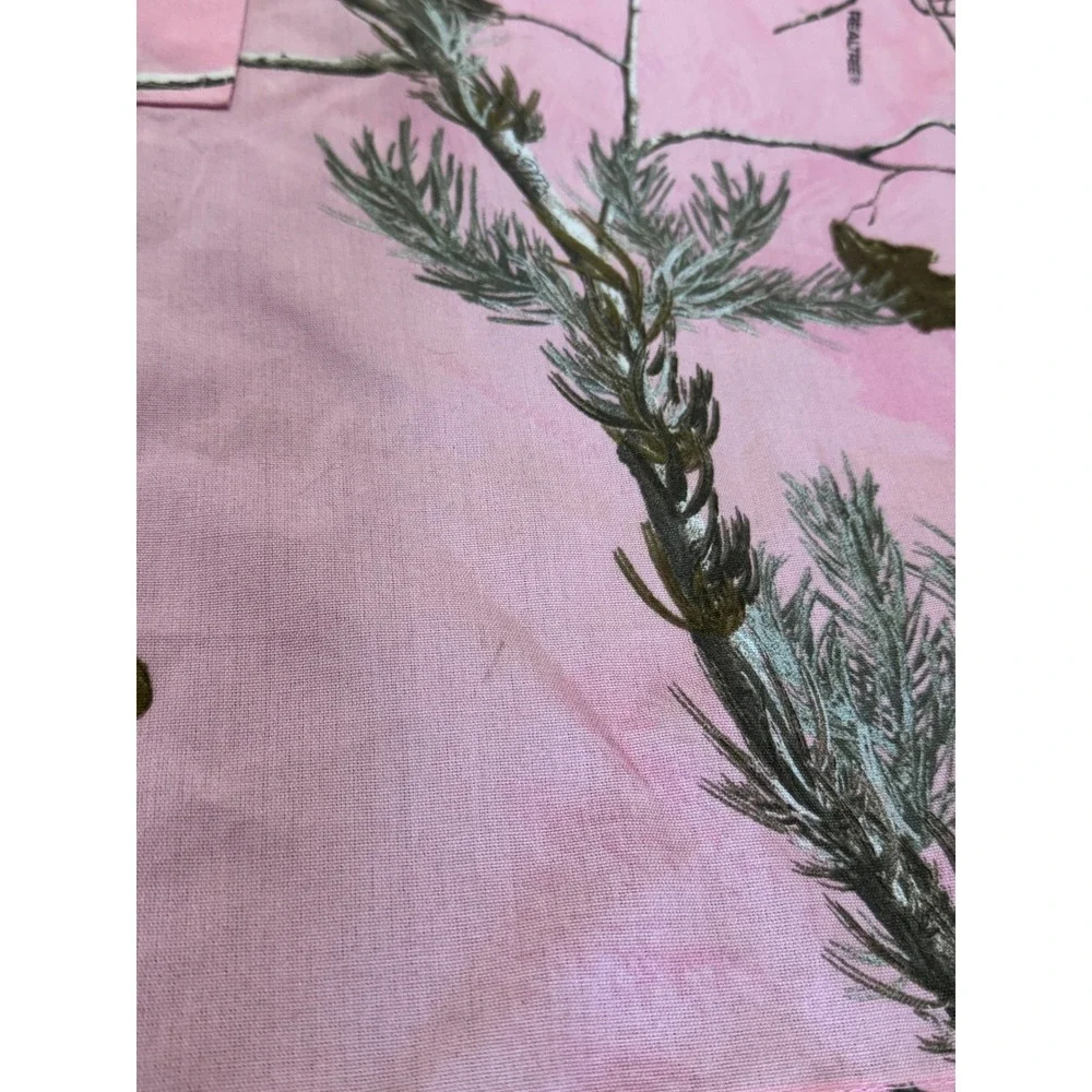 Realtree Pink Camouflage Apron Front Pocket Woods Branch Print Camo Kitchen